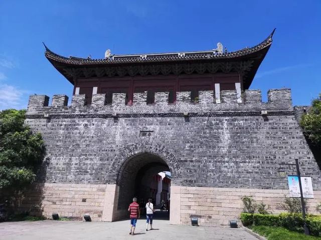 盐官古城的传统街巷与建筑